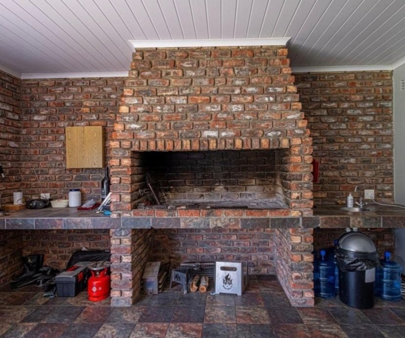 5 Bedroom Property for Sale in Vanes Estate Eastern Cape